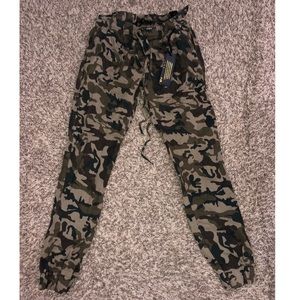 BRAND NEW ARMY PANTS